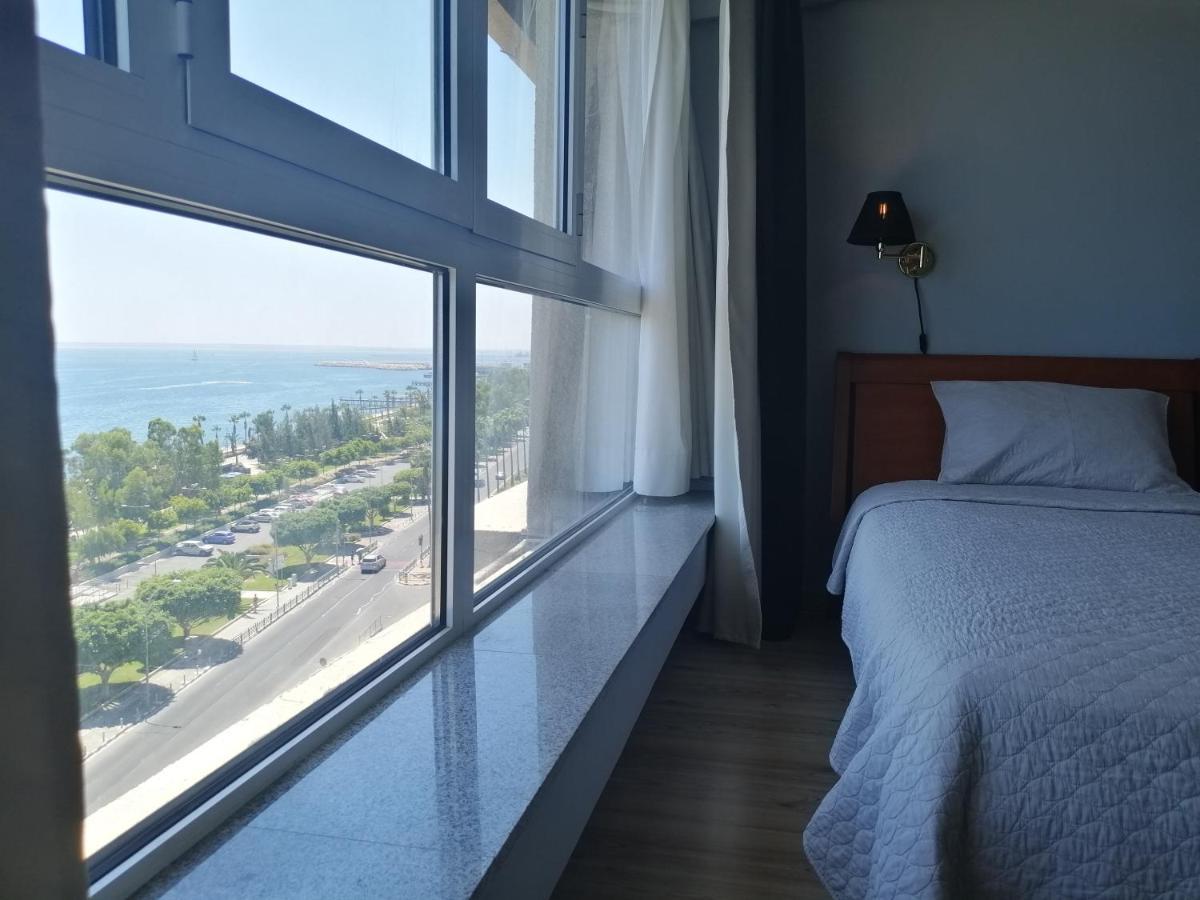 A City-Center Seaview Penthouse At Oceanic Лимасол Екстериор снимка