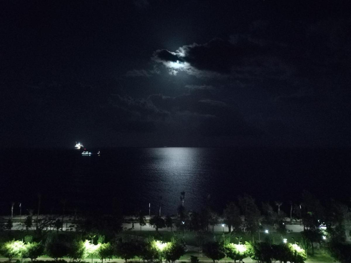 A City-Center Seaview Penthouse At Oceanic Лимасол Екстериор снимка